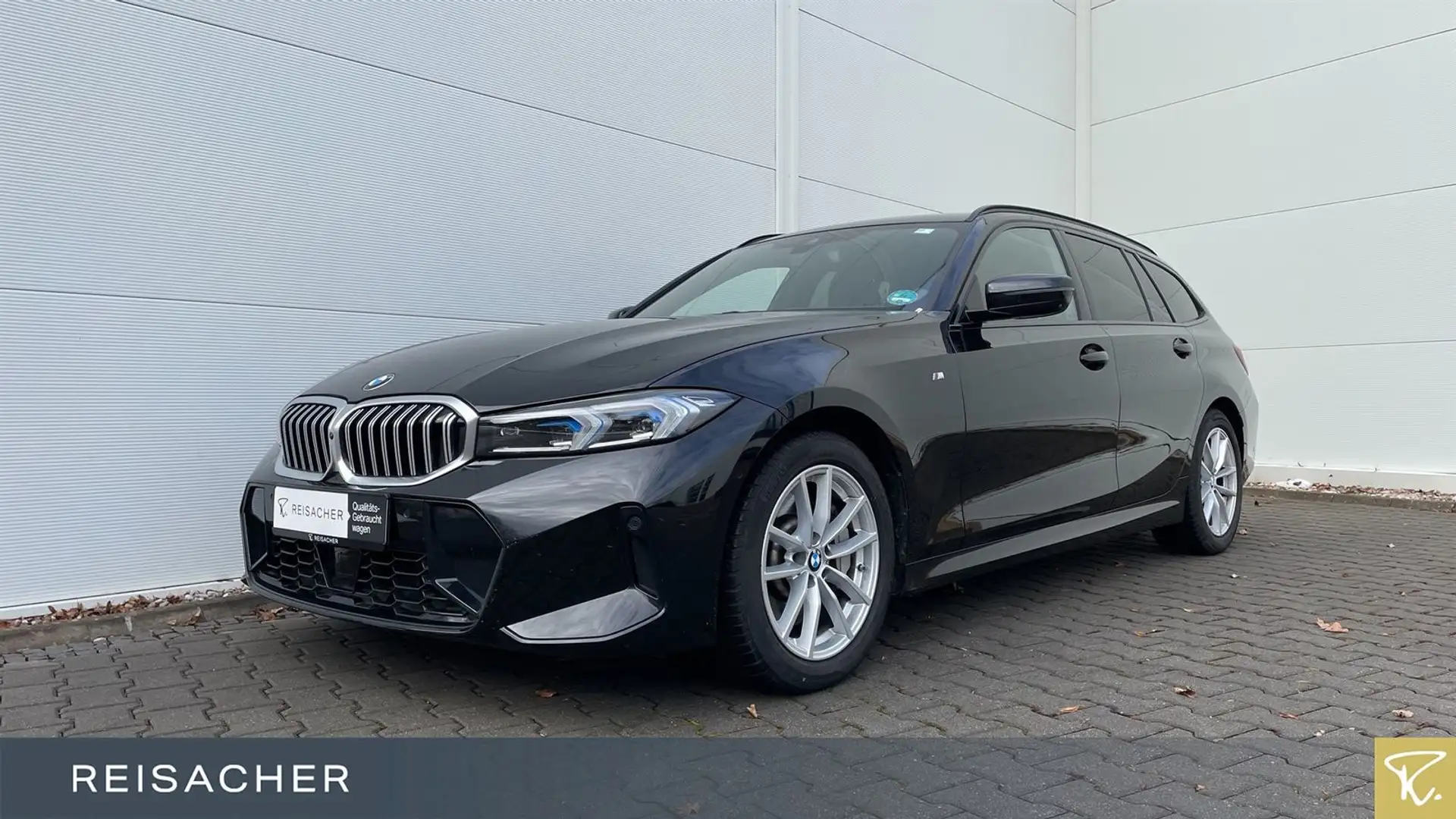 BMW 330 d A xDrive Tou M-Sport,AHK,Autom Schwarz - 1