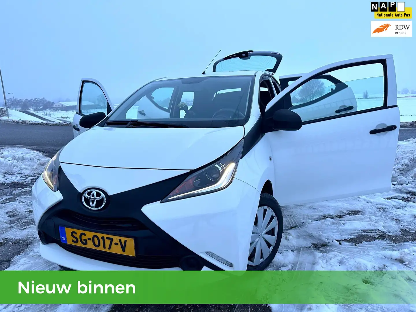 Toyota Aygo 1.0 VVT-i x-fun NAP 5D XENON BLUETOOTH NIEUWMODEL Weiß - 1
