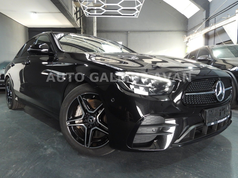 Mercedes-Benz E 300 de BURMESTER/LED/MEMORY/WIDESCREEN/AMG-LINE — photo 2