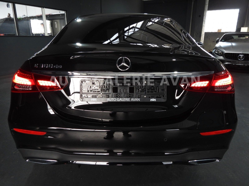 Mercedes-Benz E 300 de BURMESTER/LED/MEMORY/WIDESCREEN/AMG-LINE — photo 5