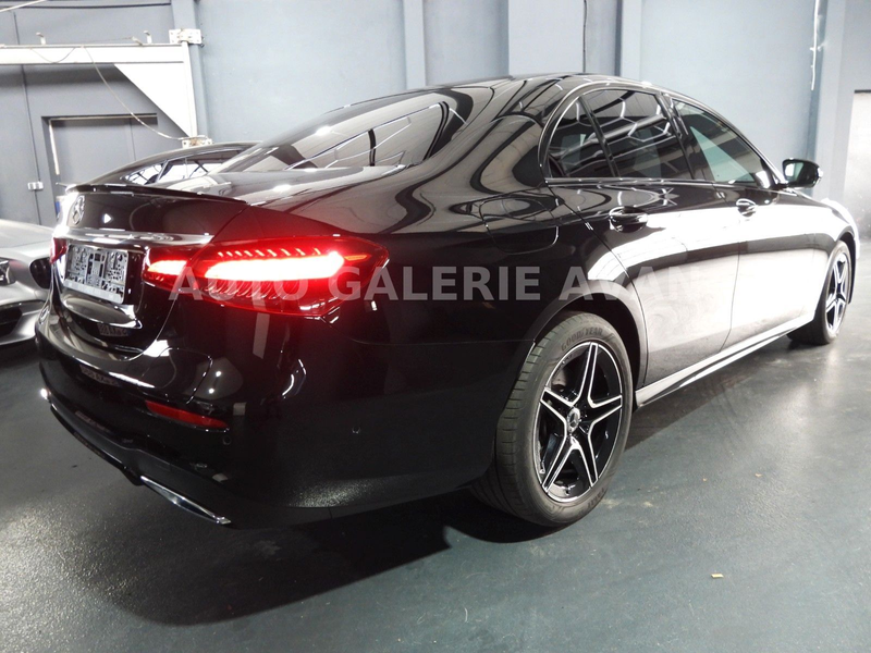 Mercedes-Benz E 300 de BURMESTER/LED/MEMORY/WIDESCREEN/AMG-LINE — photo 4