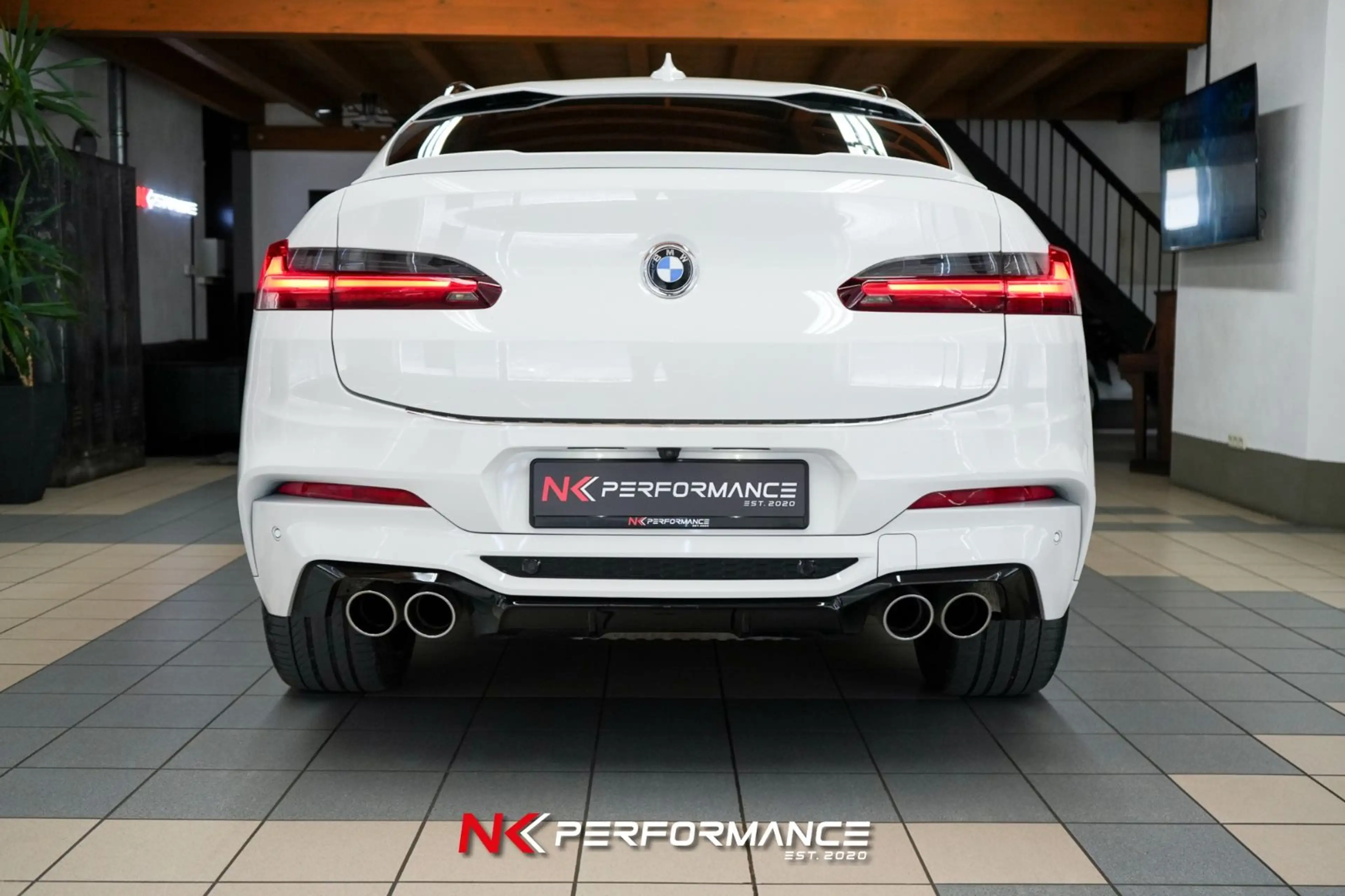 BMW X4 M / M-SPORTSITZE MERINO / CARBON / HEAD-UP — photo 11