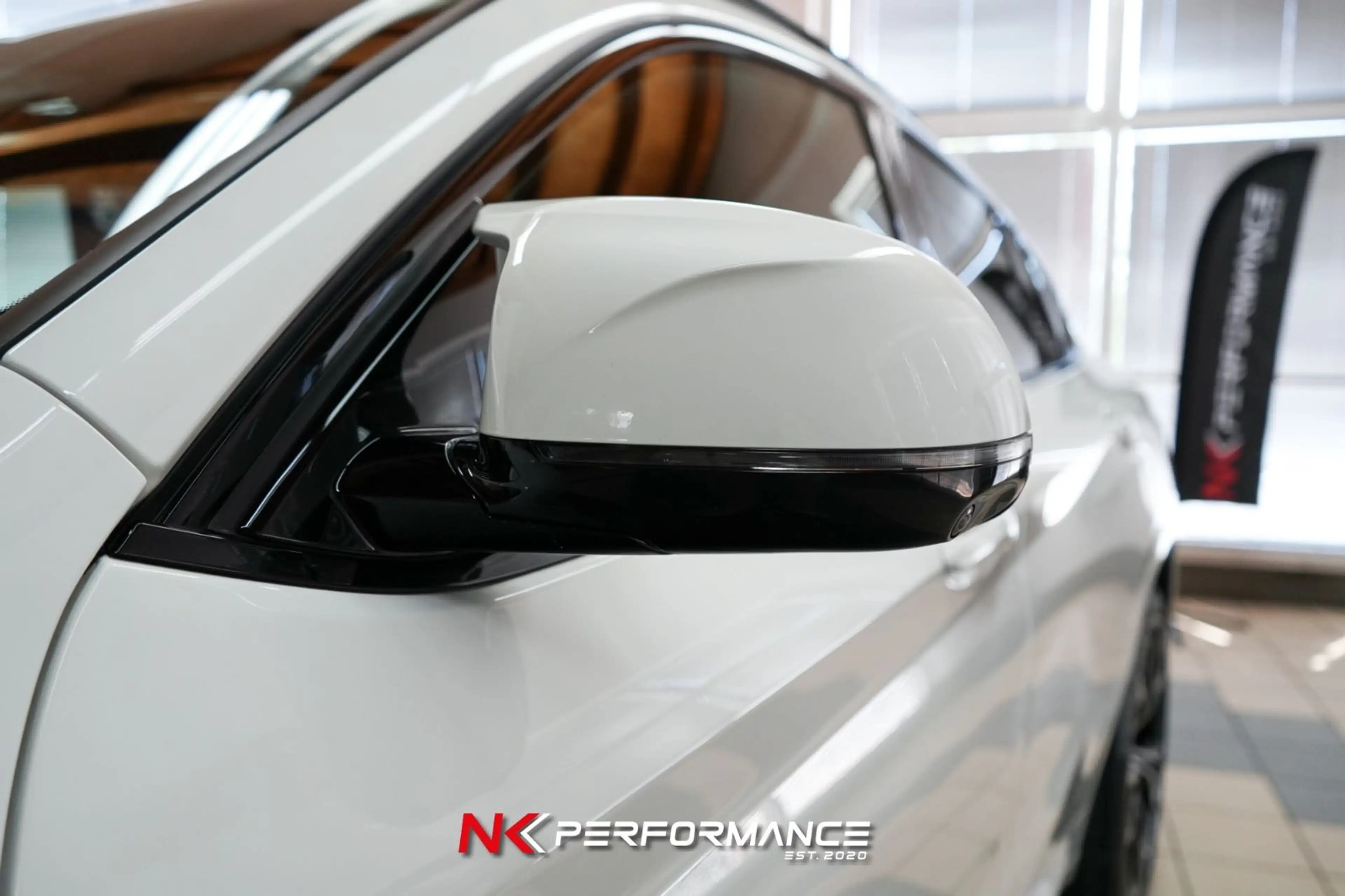 BMW X4 M / M-SPORTSITZE MERINO / CARBON / HEAD-UP — photo 4
