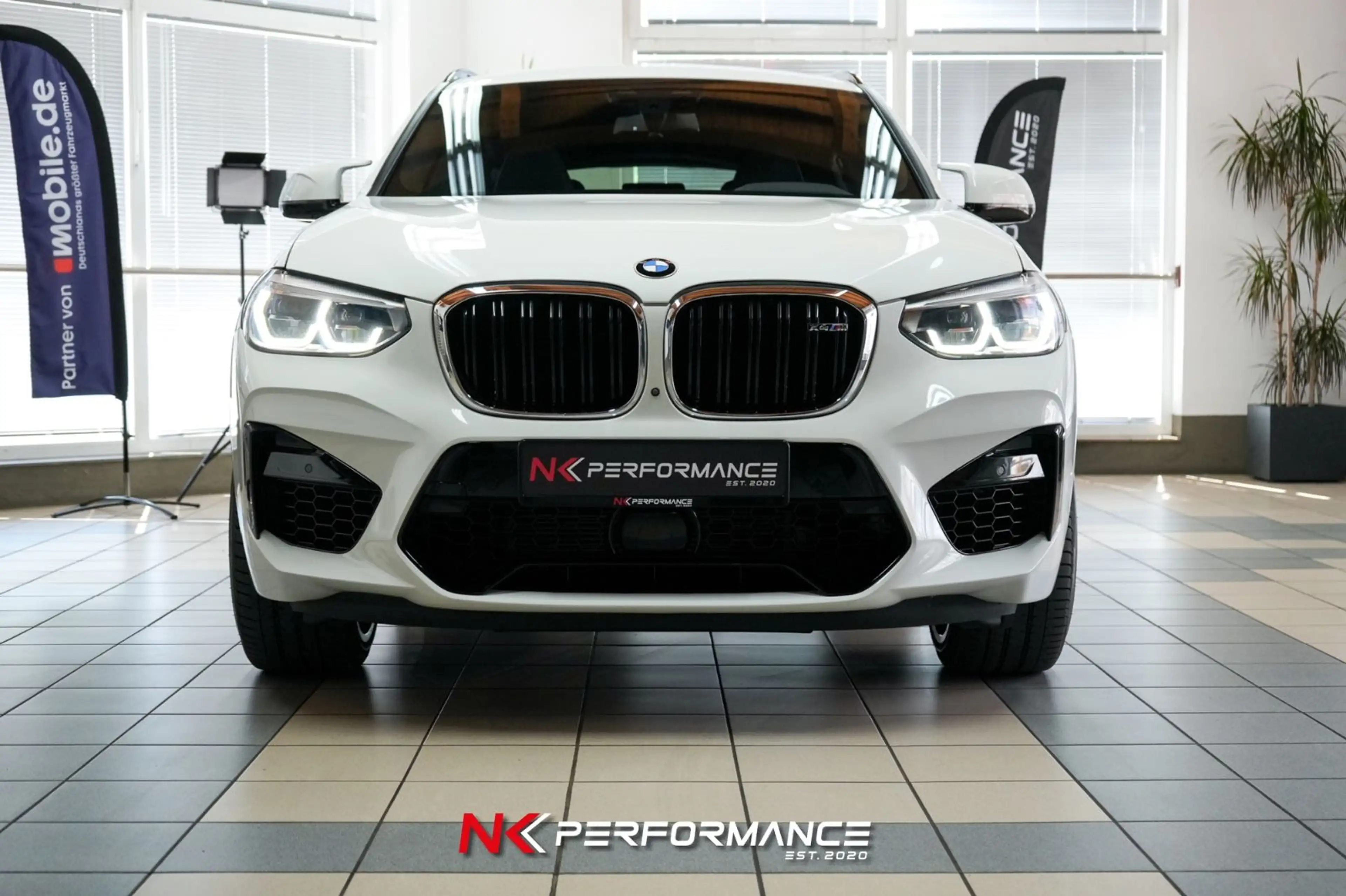 BMW X4 M / M-SPORTSITZE MERINO / CARBON / HEAD-UP — photo 5