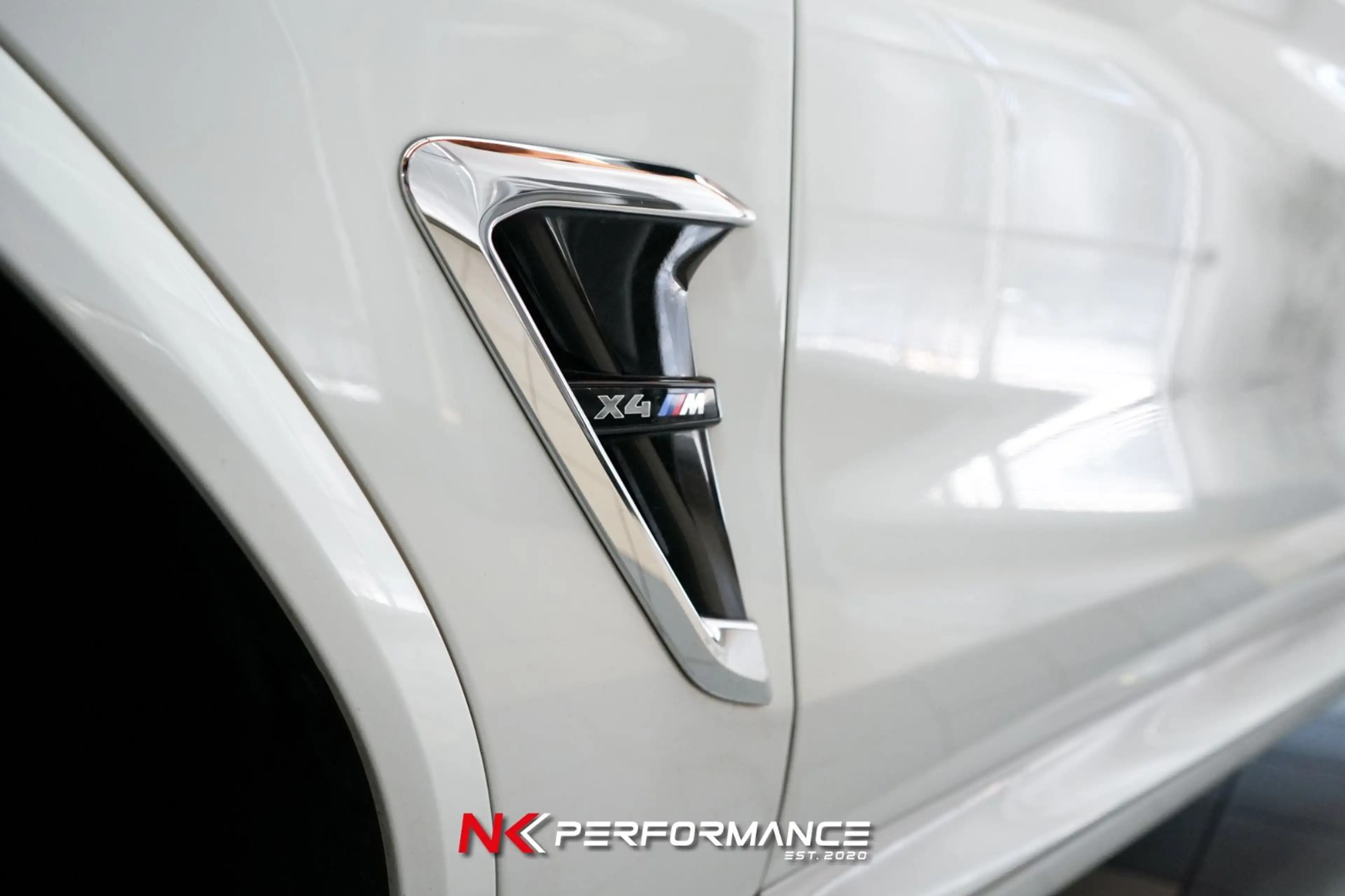 BMW X4 M / M-SPORTSITZE MERINO / CARBON / HEAD-UP — photo 3