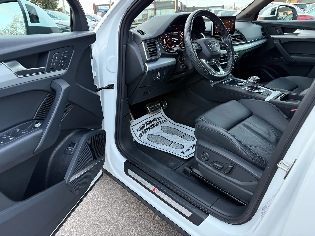 Audi Q5 снимка Audi Q5