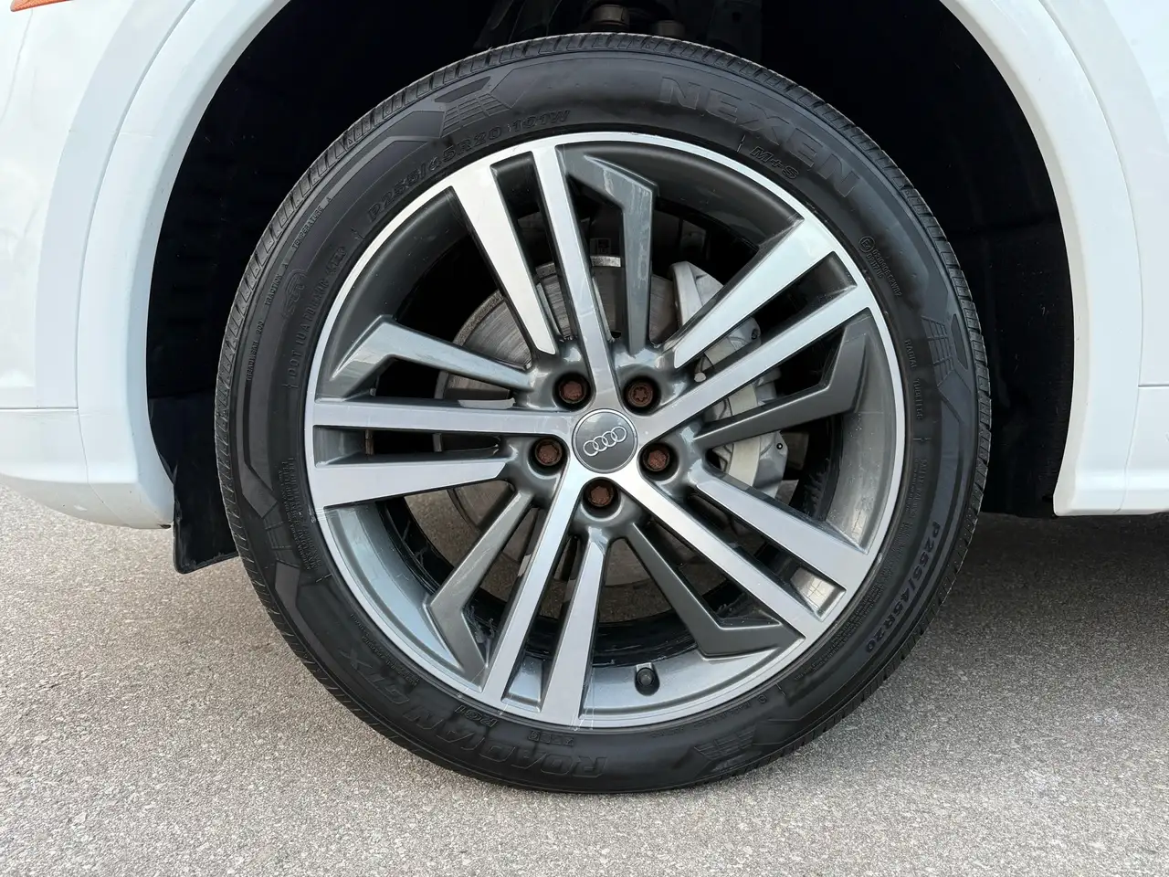 Audi Q5 снимка Audi Q5