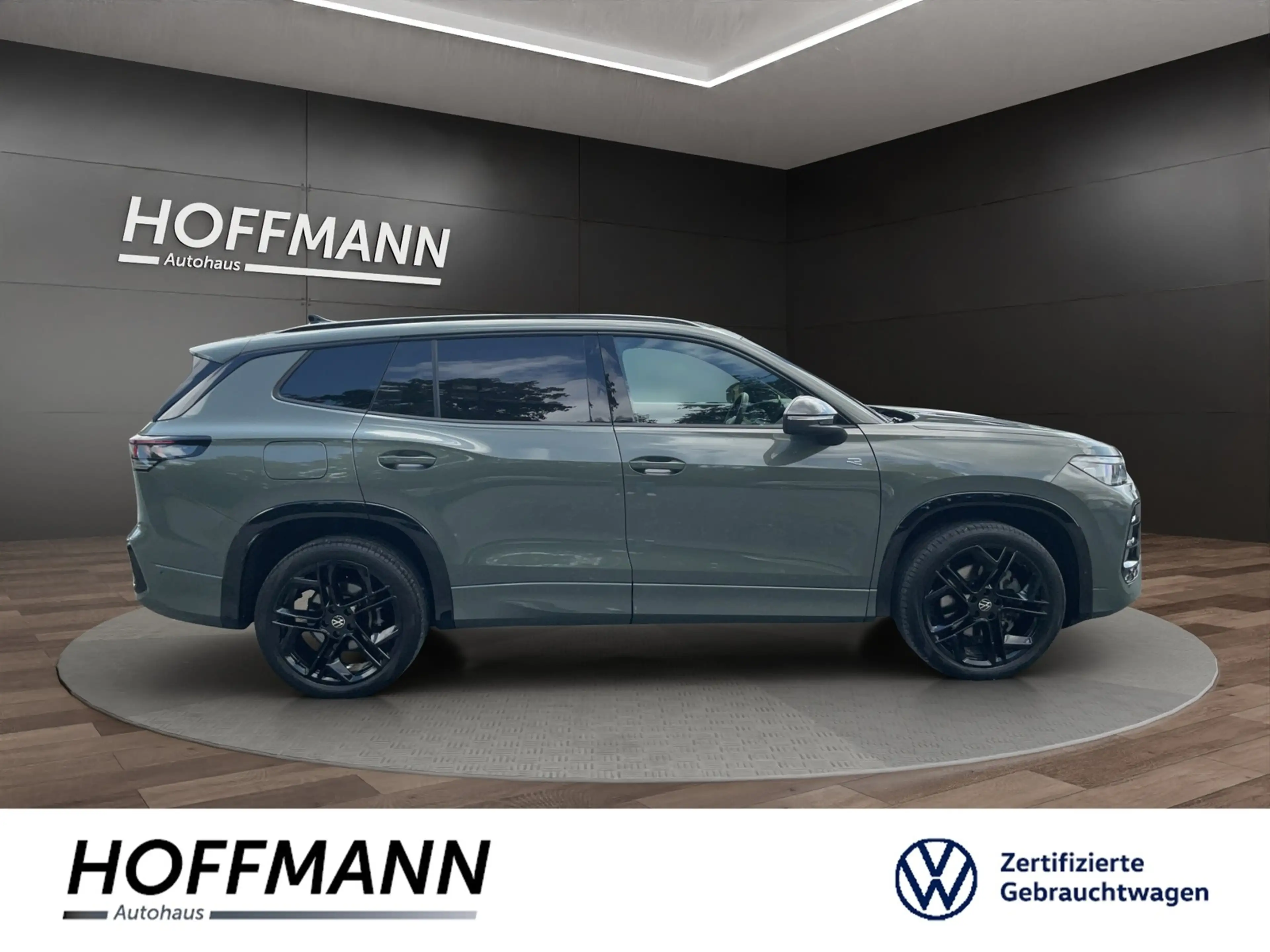 Volkswagen Tayron 1.5 TSI eHybrid R-Line DSG Pano+DCC+ACC — photo 4