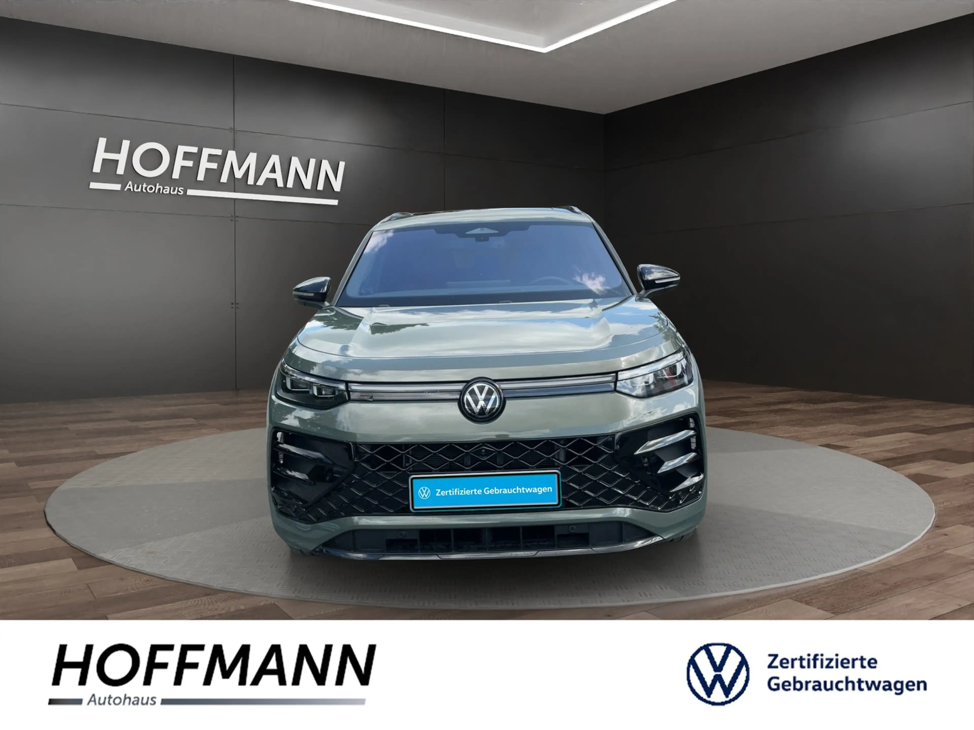 Volkswagen Tayron 1.5 TSI eHybrid R-Line DSG Pano+DCC+ACC — photo 3