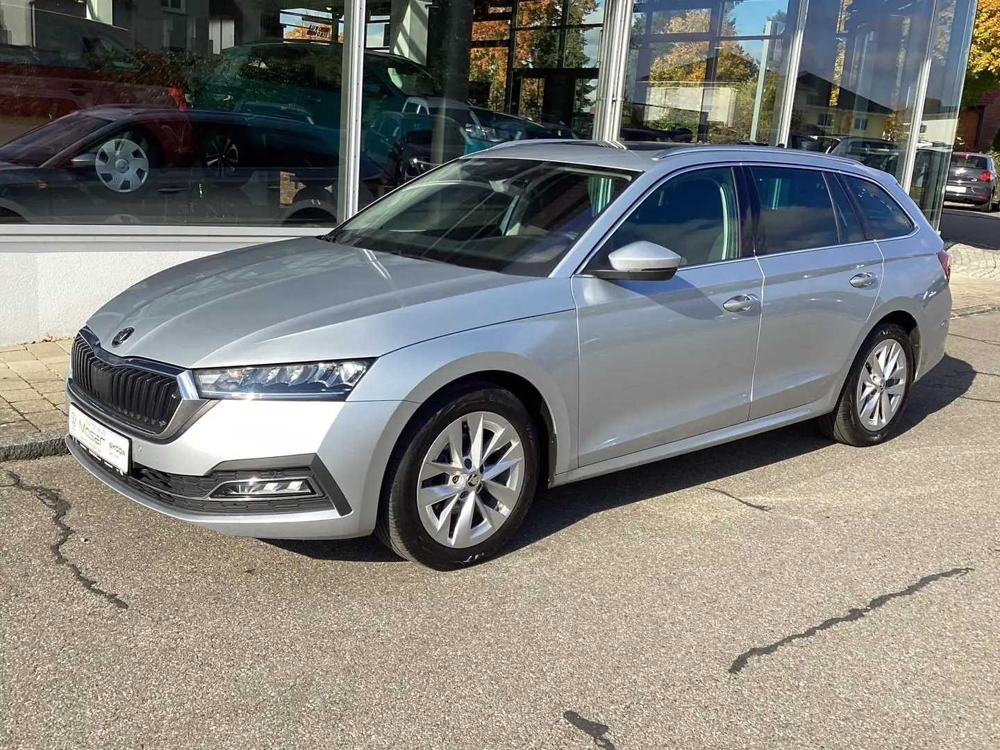Skoda Octavia Combi 1.5 TSI ACT First Edition/Standhzg Silber - 1