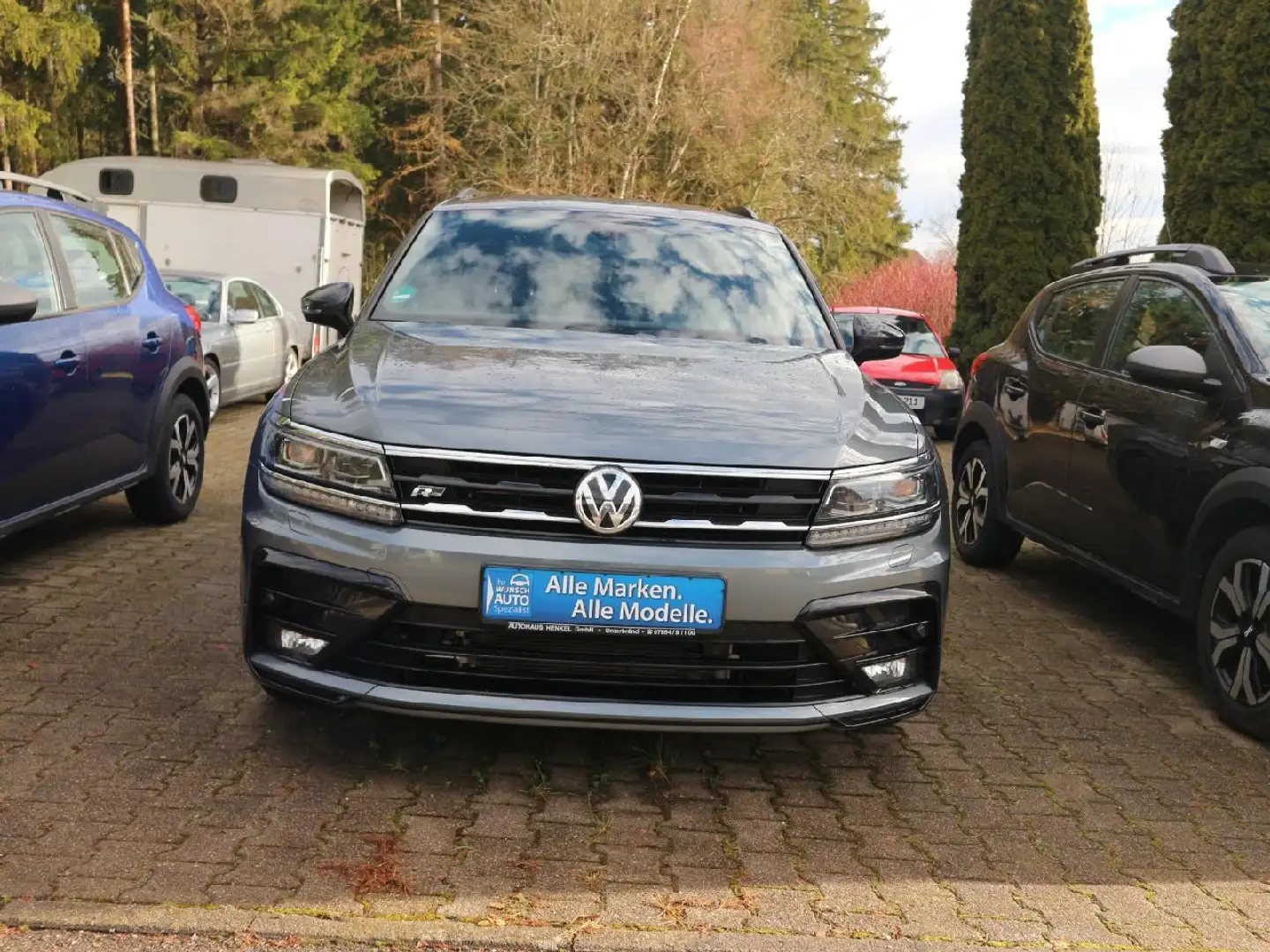 Volkswagen Tiguan Allspace Highline 4Motion Grau - 1