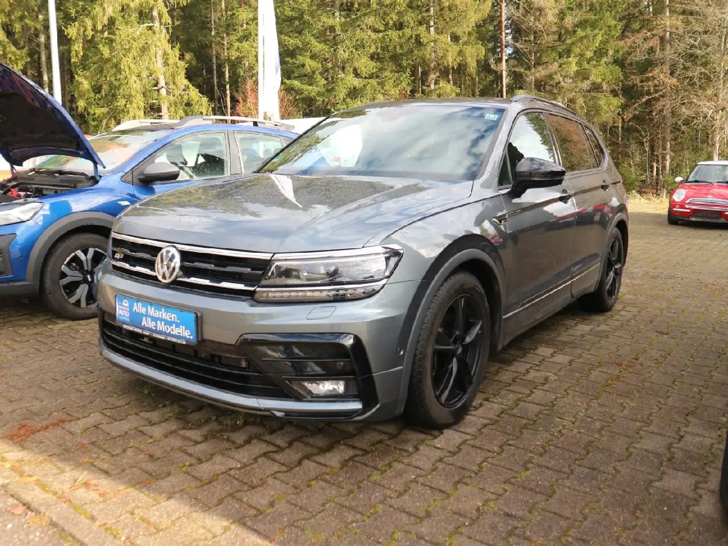 Volkswagen Tiguan Allspace Highline 4Motion Grau - 2