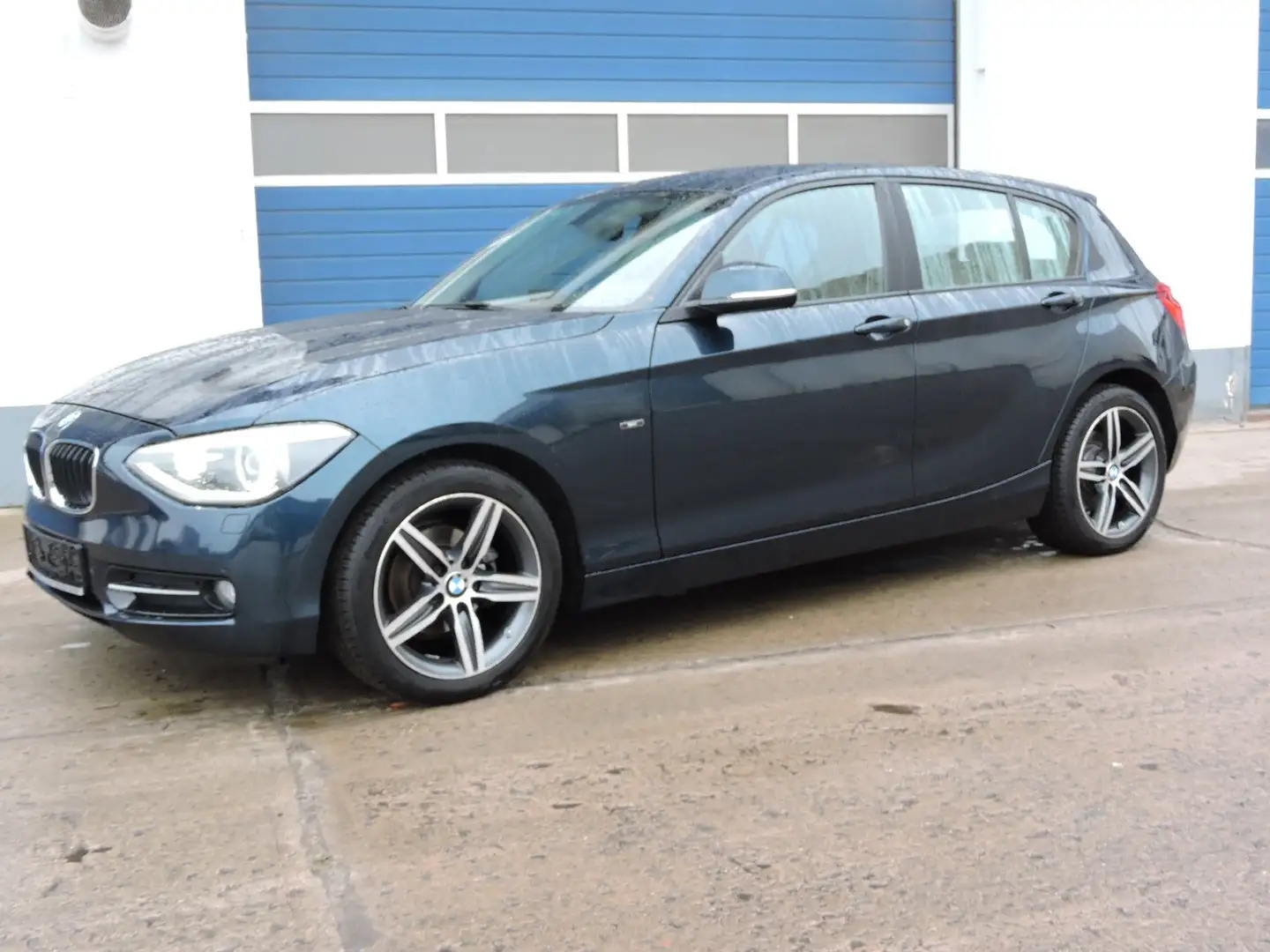 BMW 116 116 i Sport - Navi - Automatik - SHZ Blau - 1