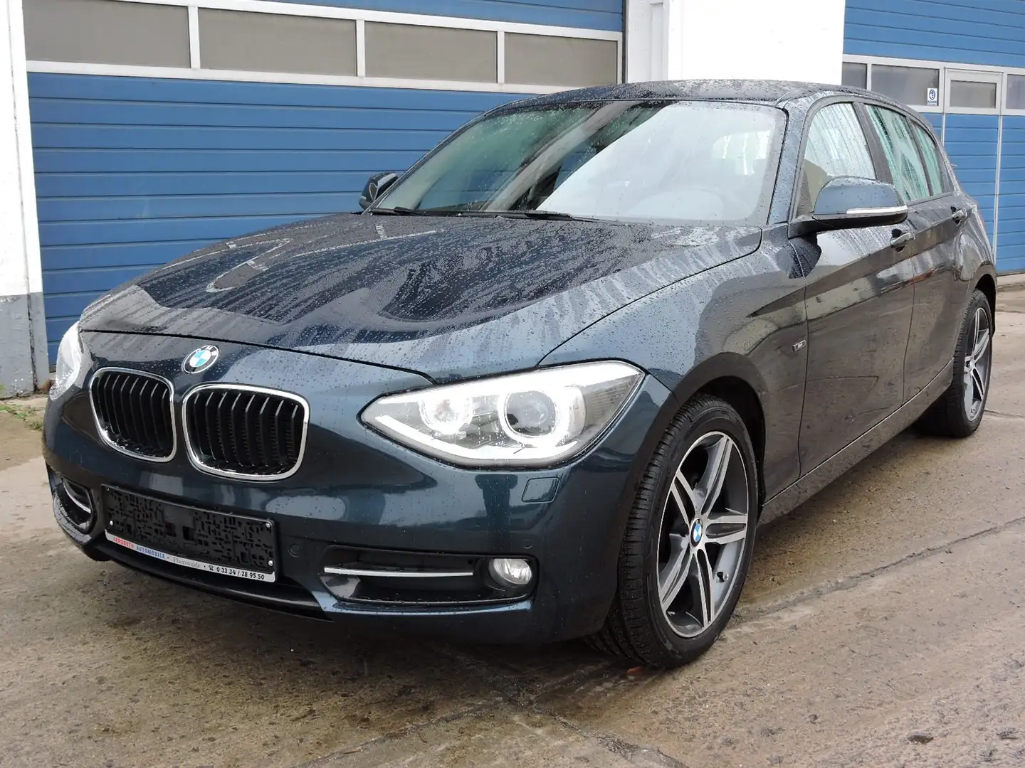 BMW 116 116 i Sport - Navi - Automatik - SHZ Blau - 2