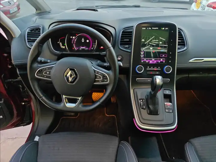 Renault 2017, foto 22