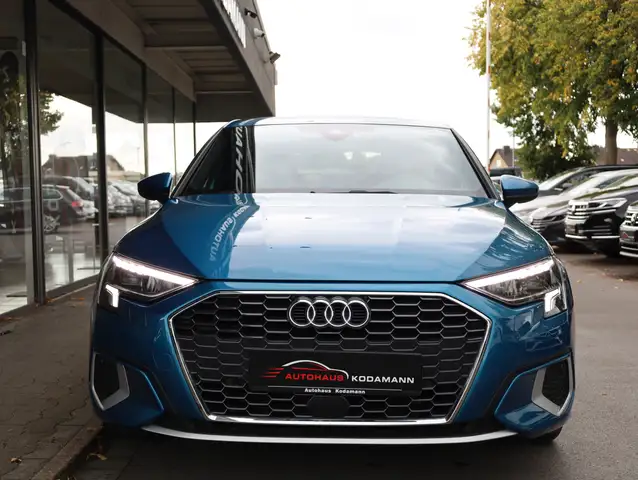 Audi A3 view 4