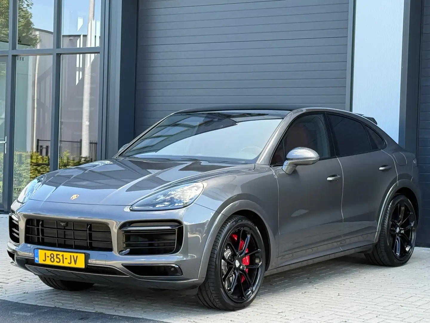Porsche Cayenne Coupé 3.0 E-Hybrid |Panoramadak / Bose / NAP Grau - 2