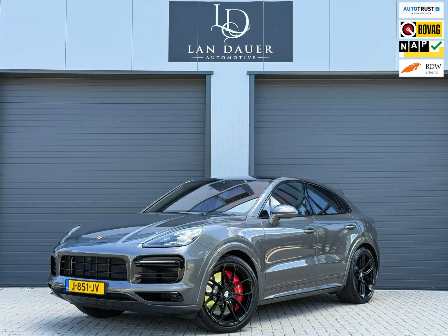 Porsche Cayenne Coupé 3.0 E-Hybrid |Panoramadak / Bose / NAP Grau - 1