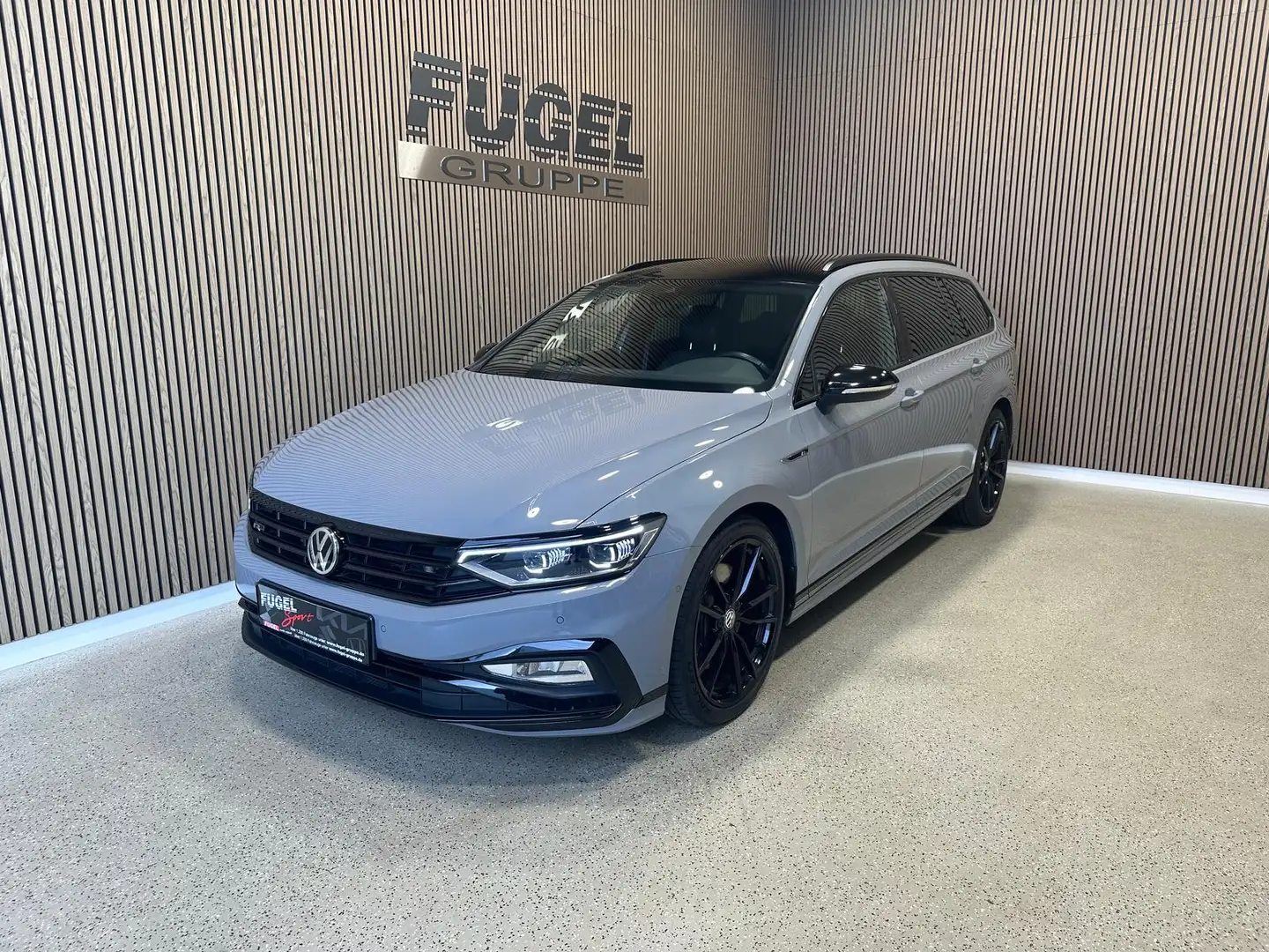 Volkswagen Passat Variant 2.0 TDI 4M R-Line Limited Edition Grau - 2
