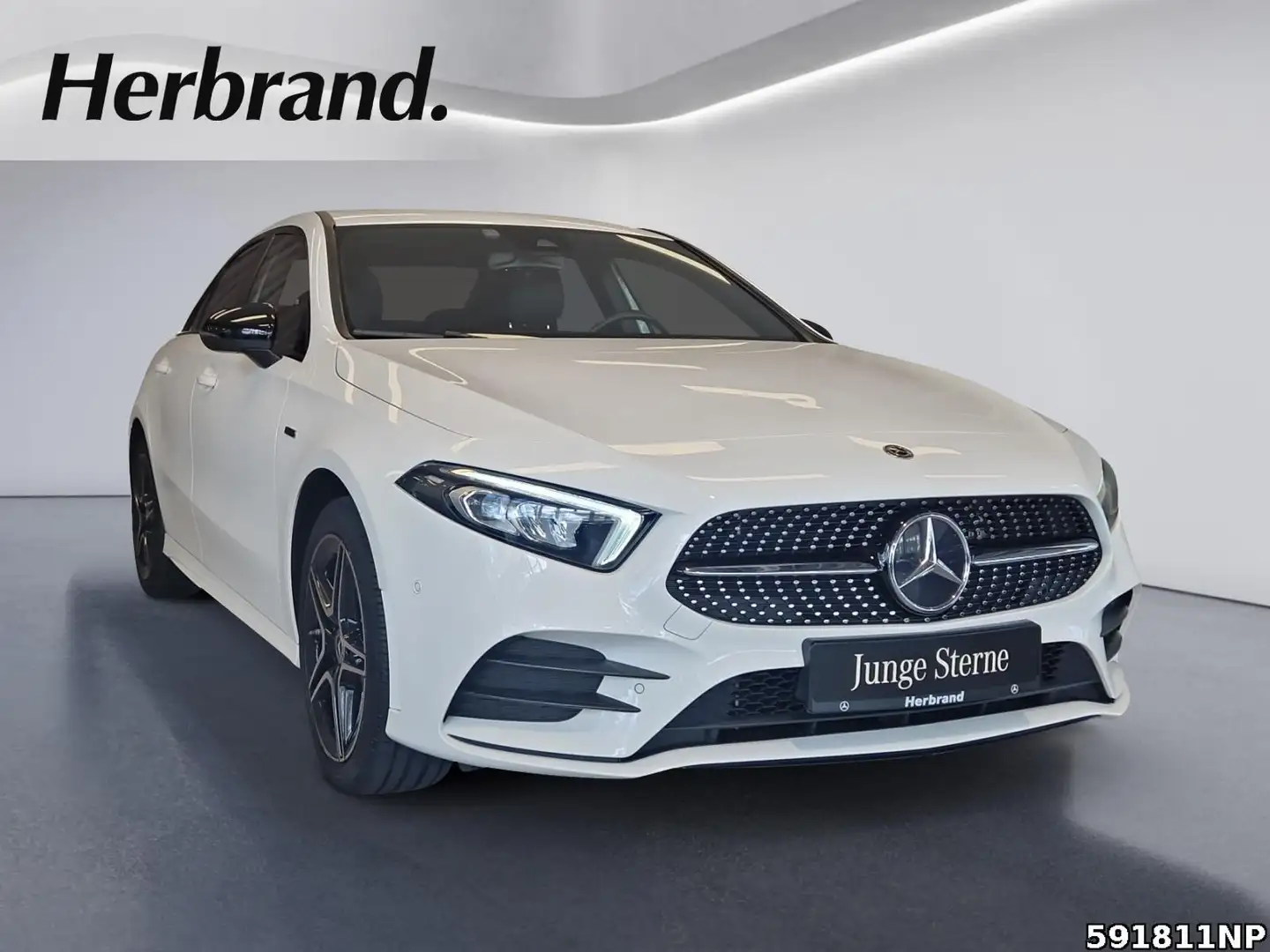 Mercedes-Benz A 250 Limousine AMG Night LED Kamera 18"LM ACP Weiß - 2