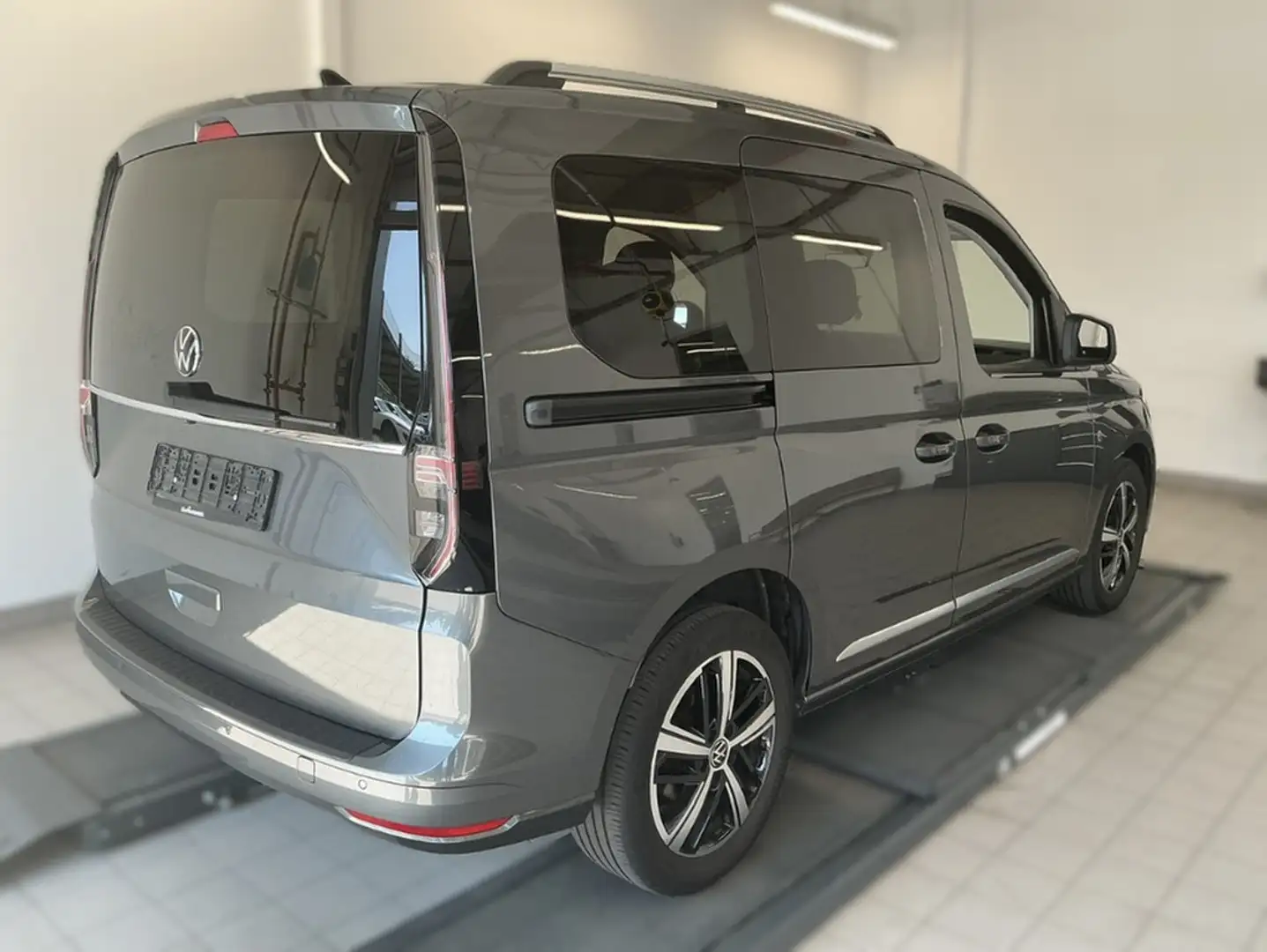 Volkswagen Caddy 1.5 TSI DSG Style LED Navi ACC Grau - 2