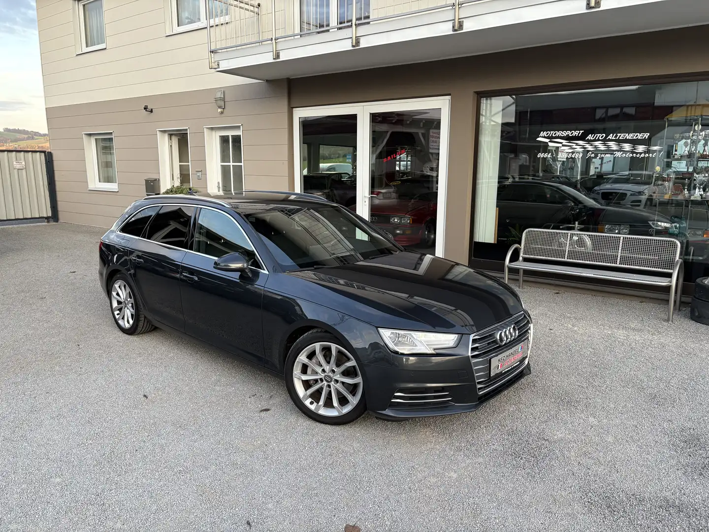 Audi A4 Avant 2,0 TDI quattro Sport S-tronic "NAVI*VIRTUAL Gris - 1