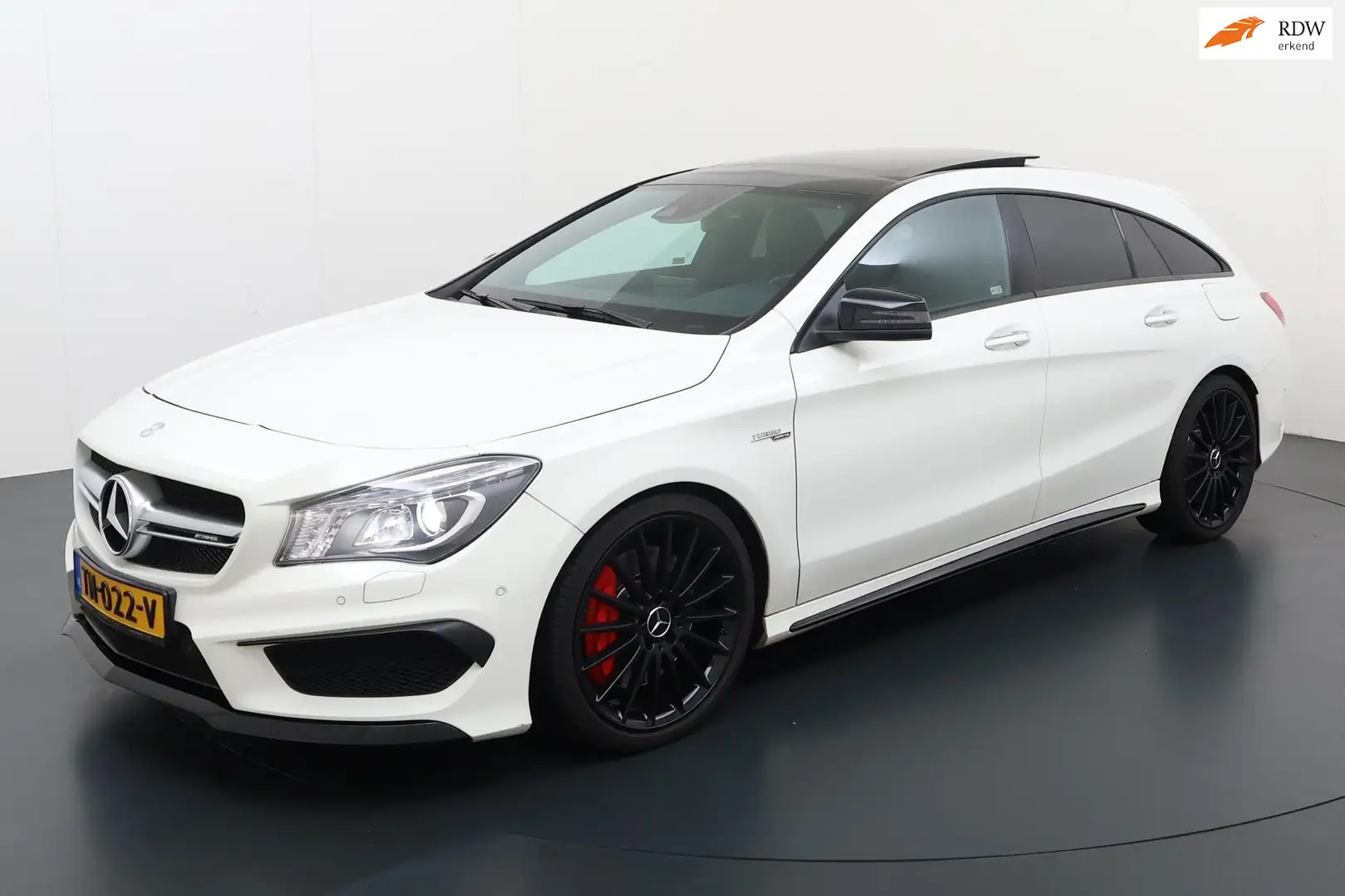 Mercedes-Benz CLA 45 AMG Shooting Brake 4MATIC Camera, 19 inch, sfeerverlic Alb - 1
