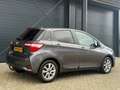 Toyota Yaris 1.5 Hybrid Y20, Camera, Stoelverw., Climate, Lane Grijs - thumbnail 3
