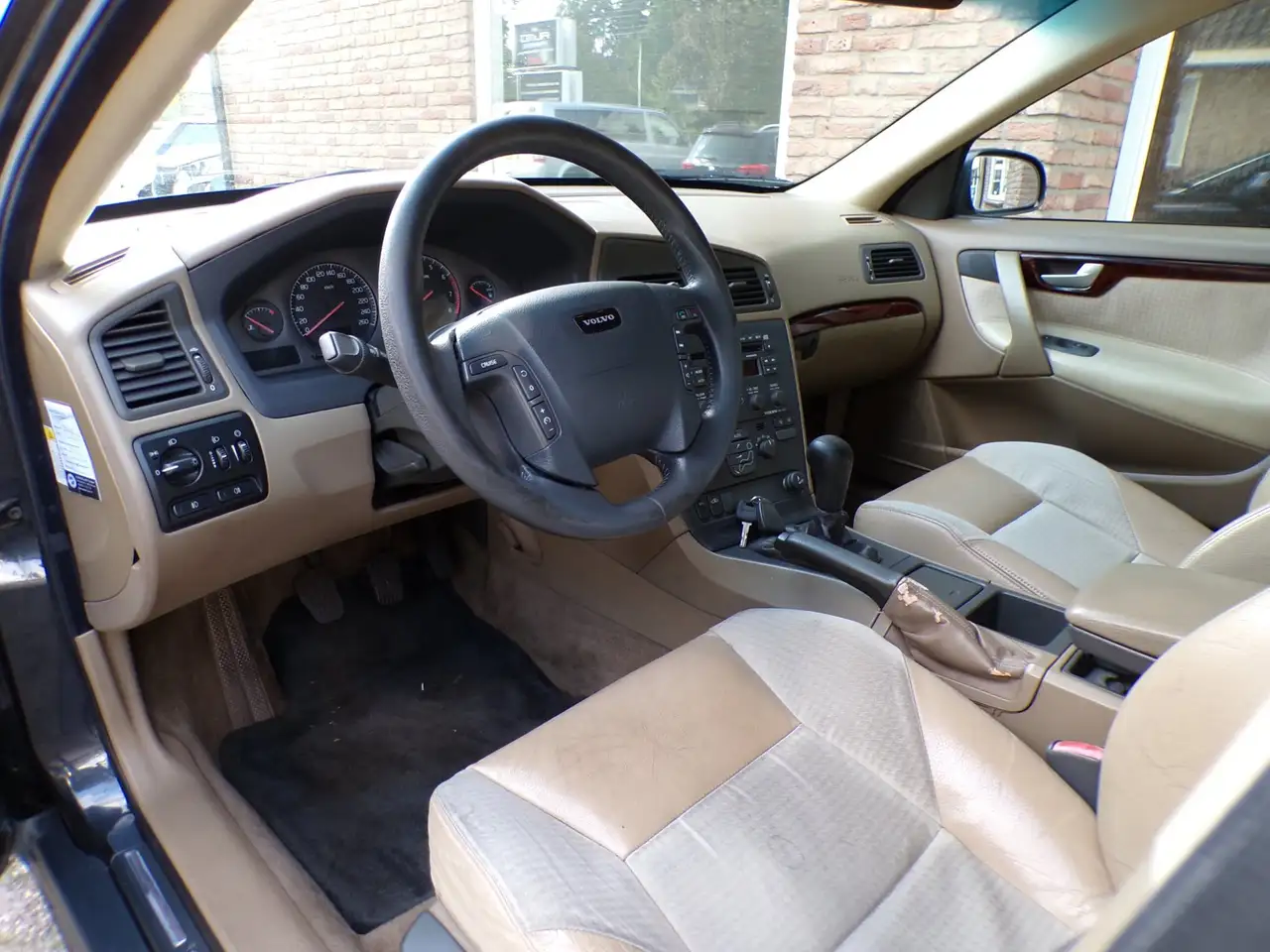Volvo V70 2.4 T Comfort Line, foto 11