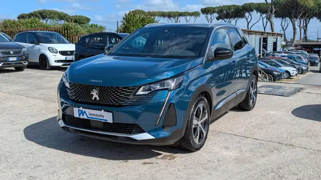 Peugeot 3008 view 2