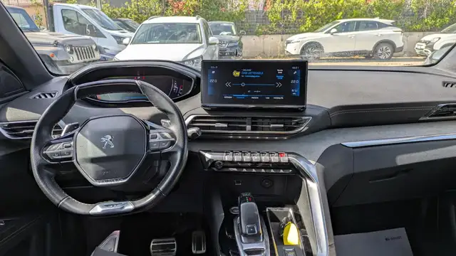Peugeot 3008 view 8