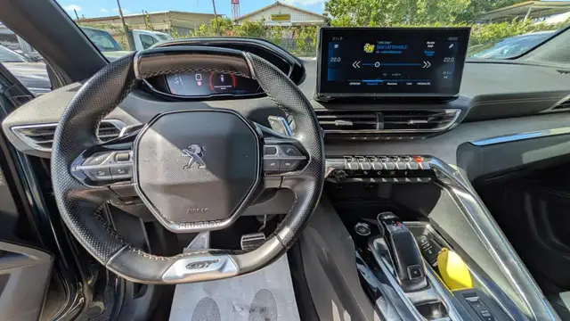Peugeot 3008 view 11