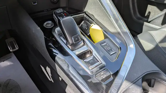 Peugeot 3008 view 15