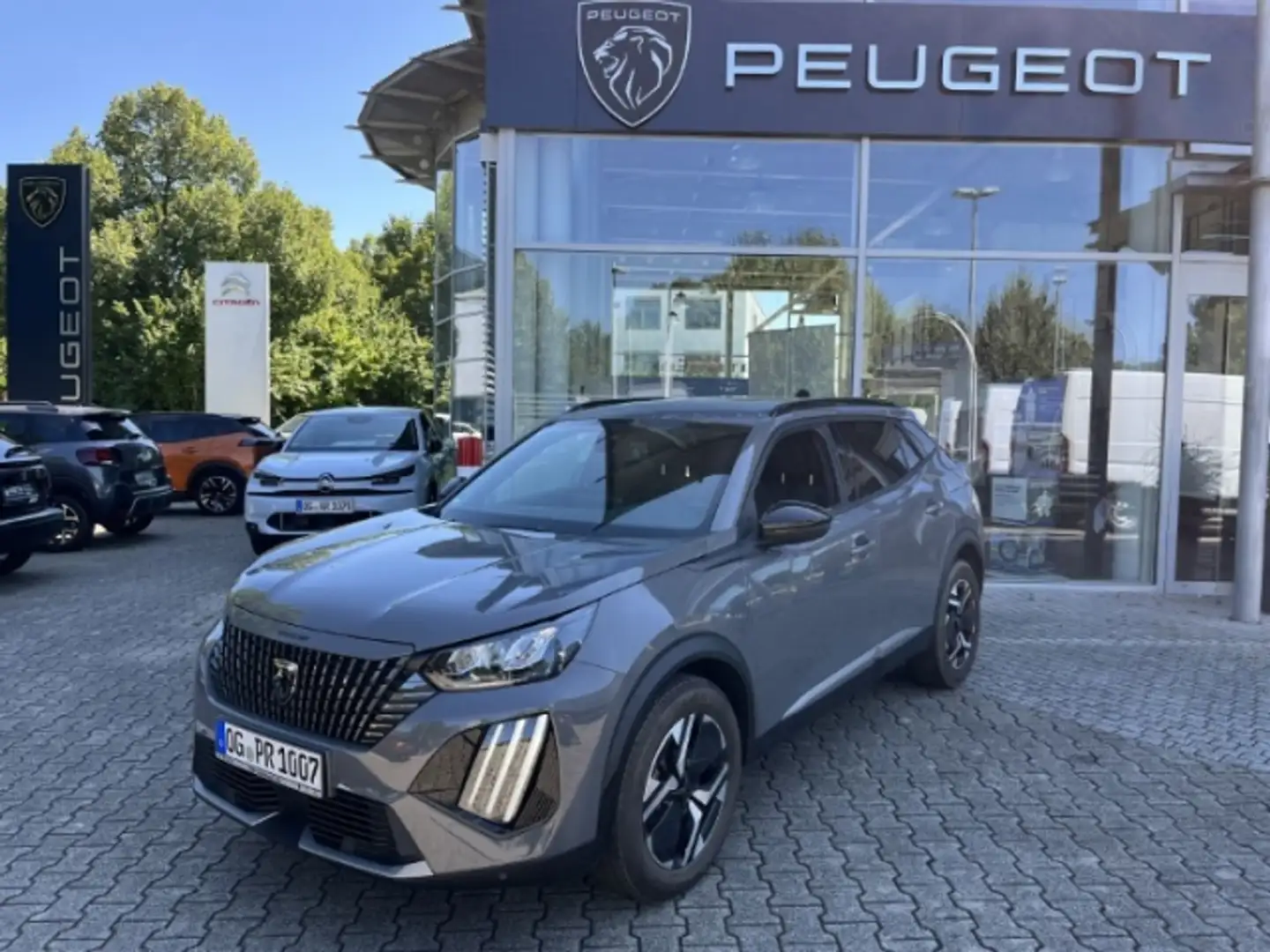 Peugeot 2008 1.2 EU6e PureTech 130 EAT8 Allure Navi LED Klimaau Gris - 1
