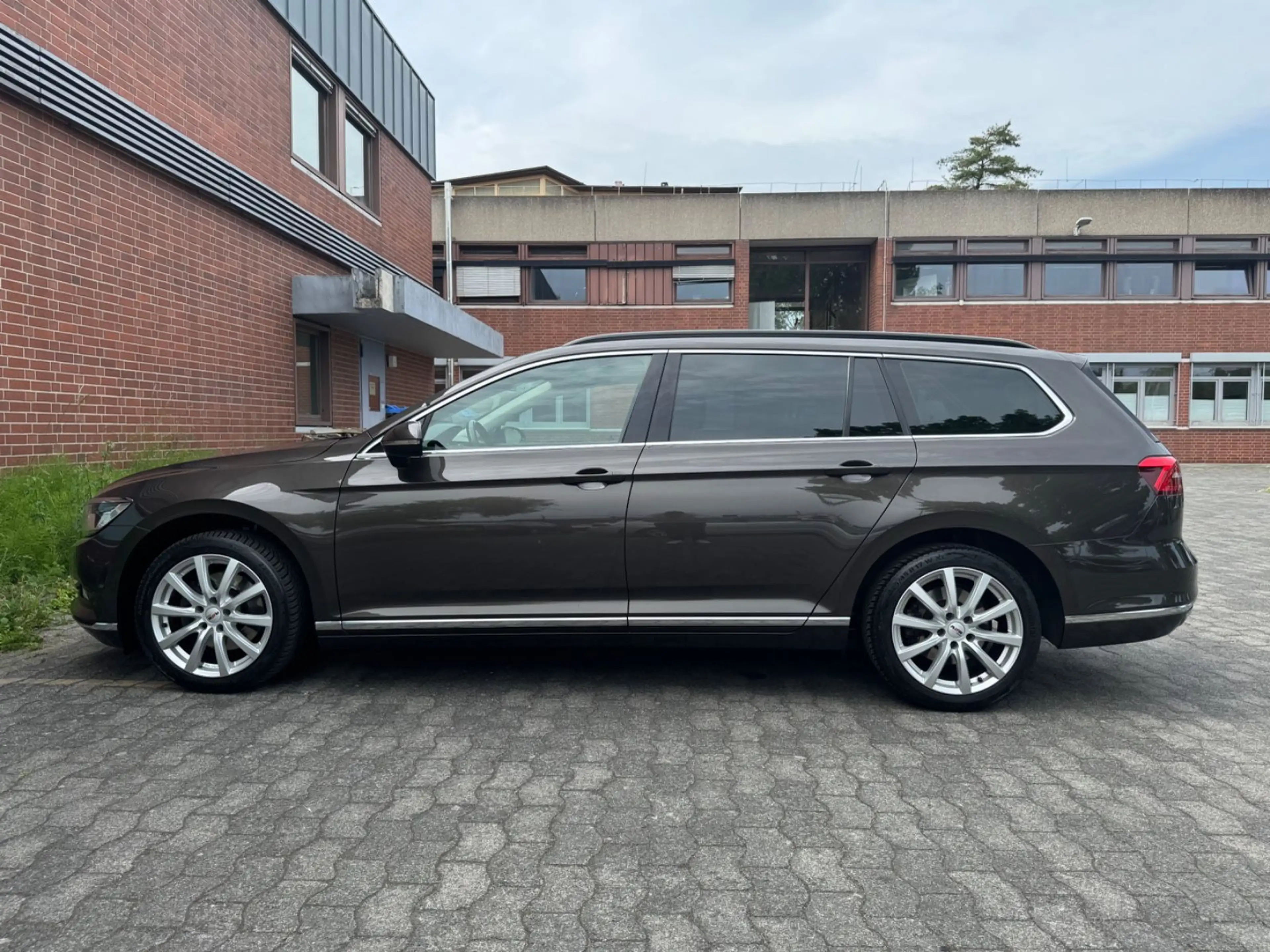 Volkswagen Passat Variant Comfortline *360°*ACC*LED*NAVI* — photo 8