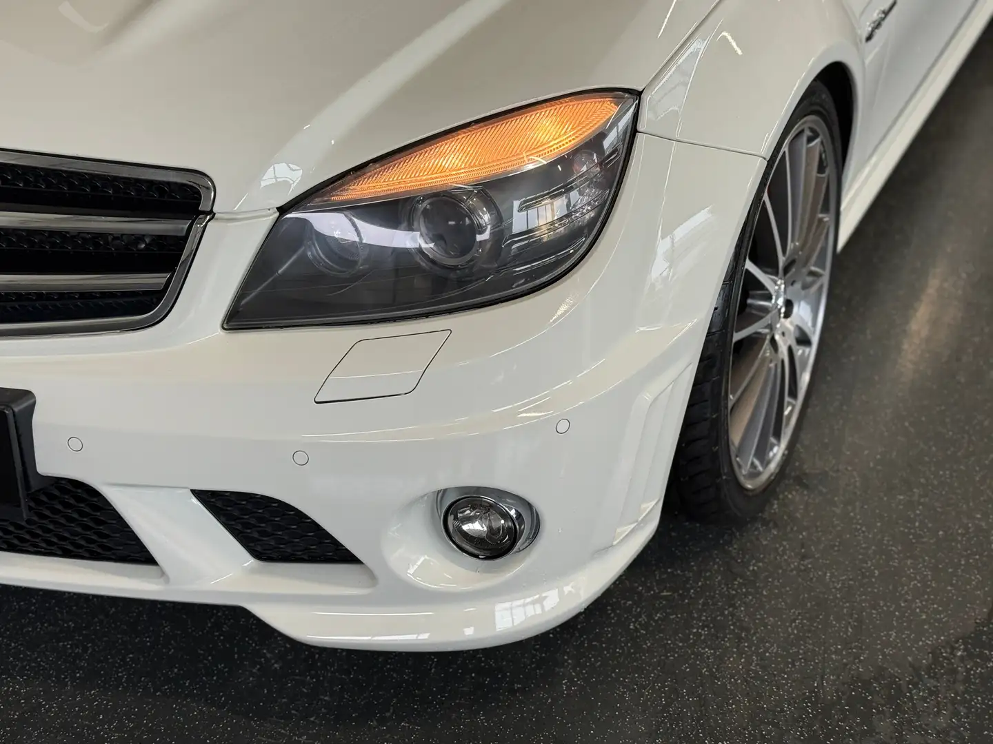Mercedes-Benz C 63 AMG AMG PERFORMANCE PACKAGE Top Zustand Tausch Finan Weiß - 2