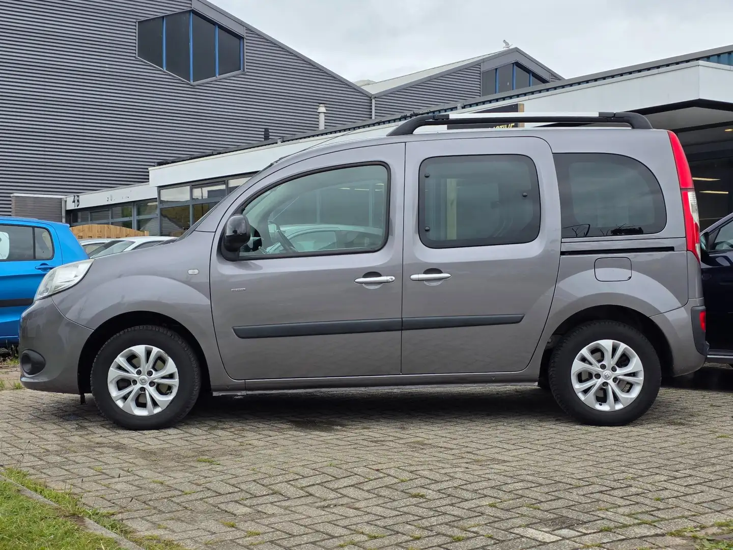 Renault Kangoo Family 1.2 TCe Limited Start&Stop Grau - 2