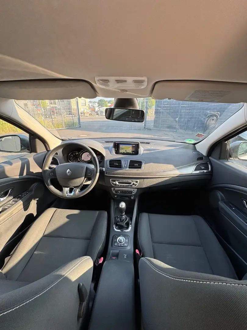 Renault Megane III Grandtour Paris Grau - 2