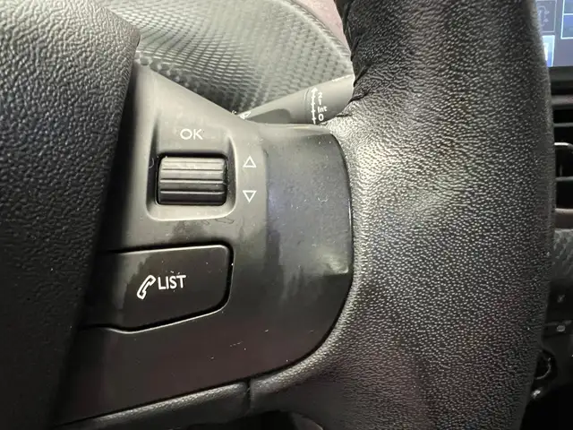 Peugeot 2008 view 17