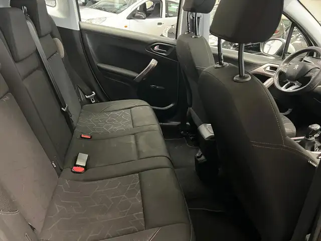 Peugeot 2008 view 30
