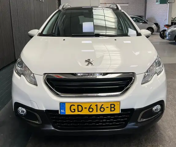 Peugeot 2008 view 6
