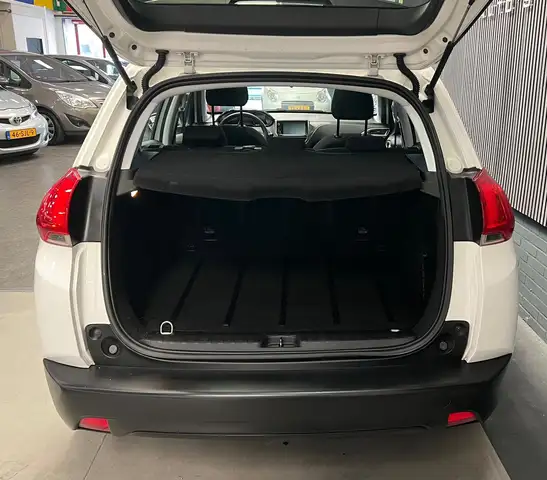 Peugeot 2008 view 12