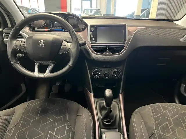 Peugeot 2008 view 15