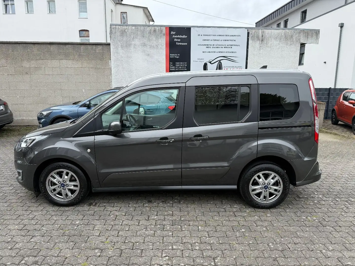 Ford Tourneo Connect TOURNEO CONNECT 1.5 TDCI EcoBlue TITANIUM 66.TKM Grau - 2