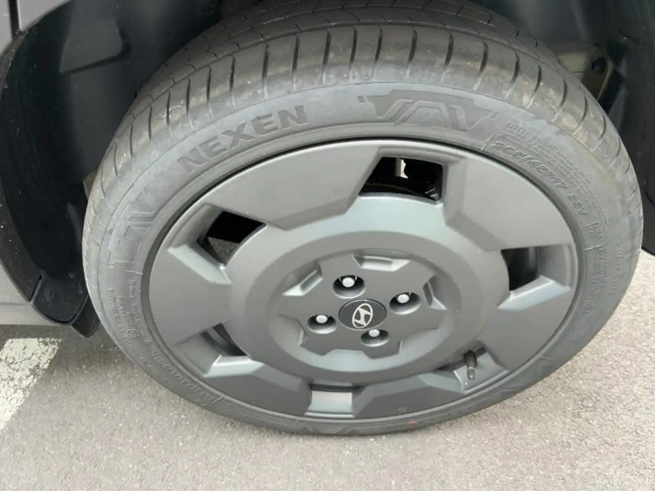 Hyundai Inster Cross 49kWh Unieke Demowagen, миниатюра 13