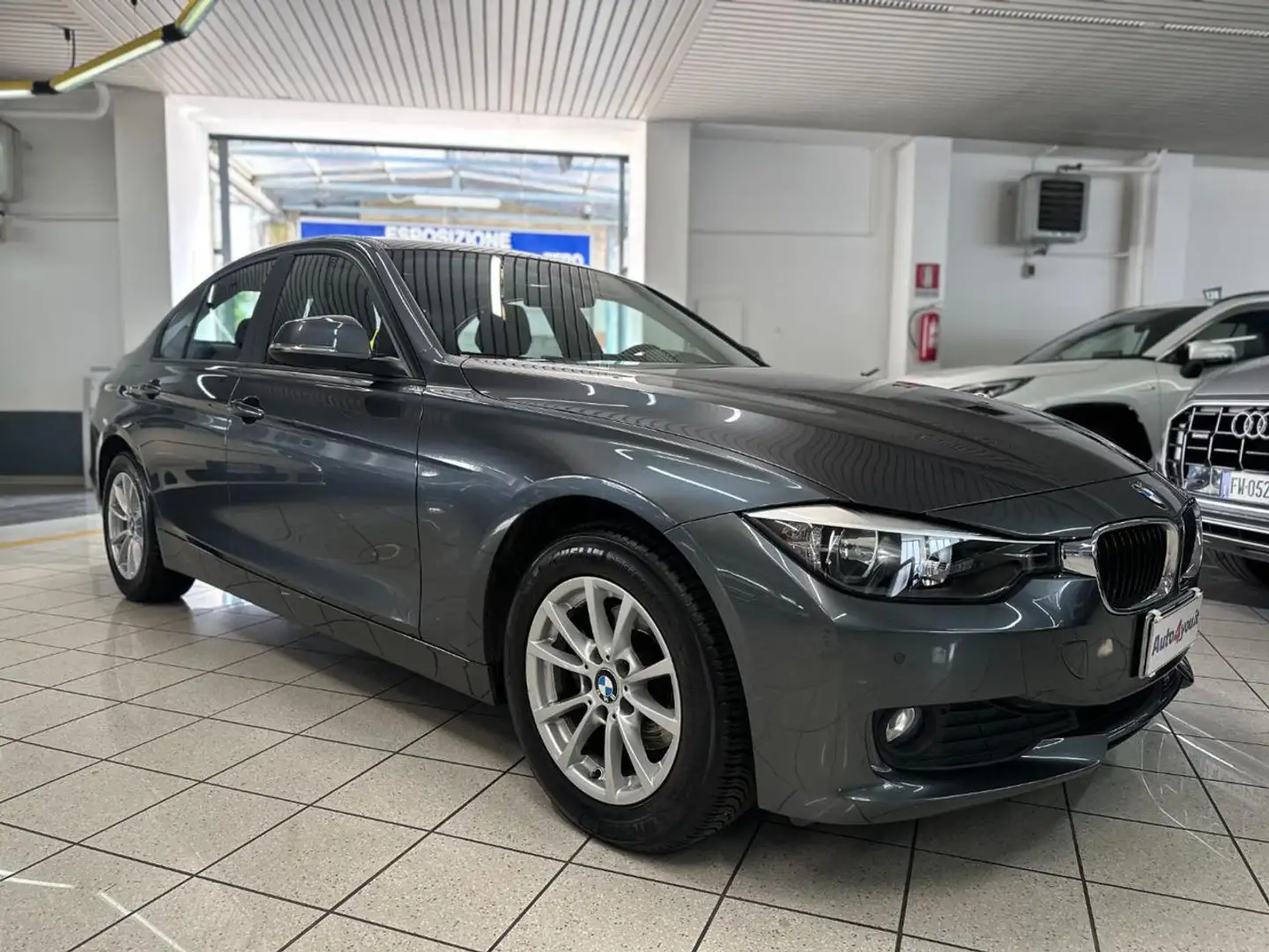 BMW 316 i UNICO PROPRIETARIO - Manutenzione completa BMW Grigio - 1