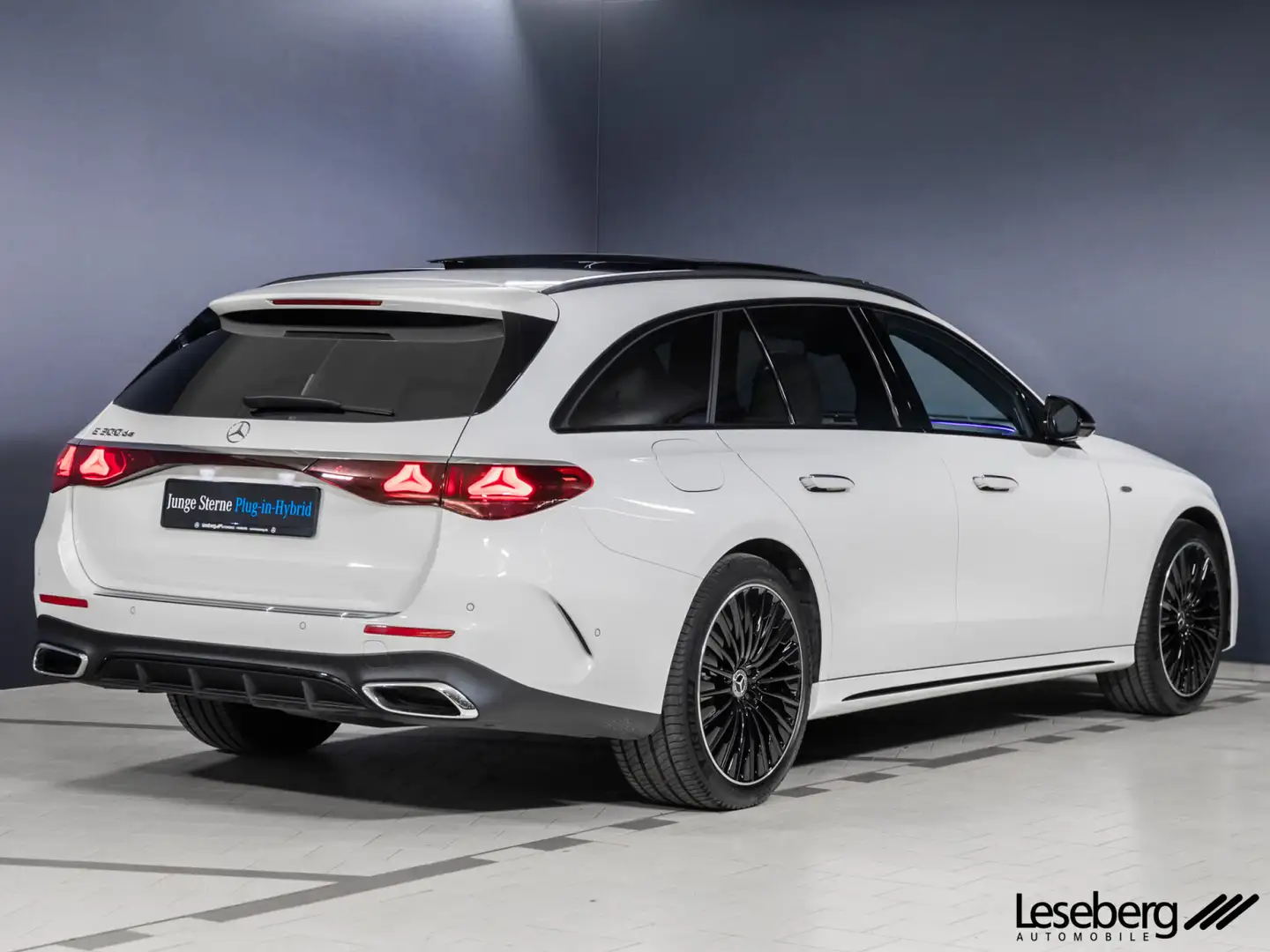 Mercedes-Benz E 300 E 300 de T AMG DIG.LIGHT/AHK/Pano/Airmatic/Night Weiß - 2