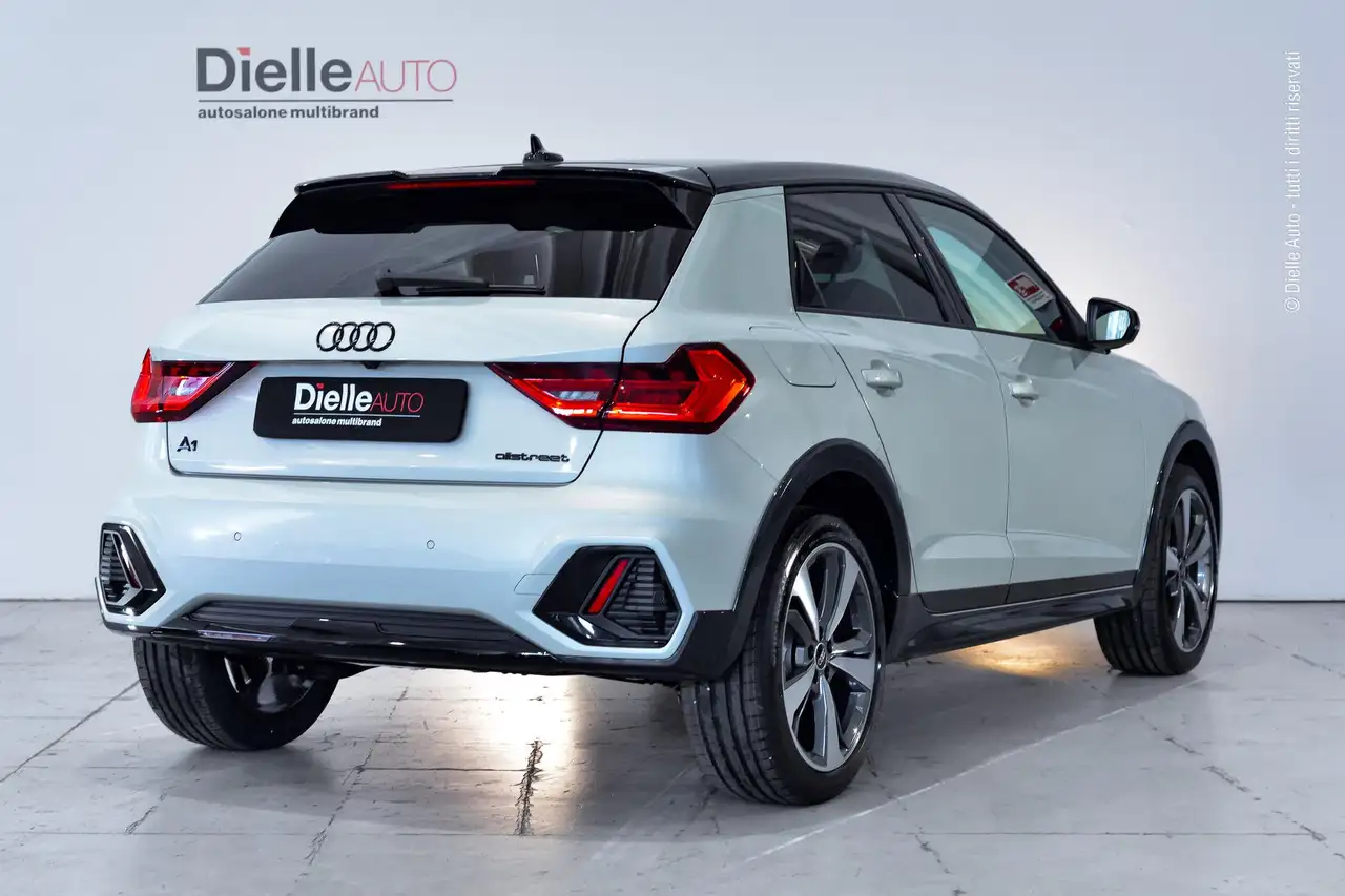 Audi A1 A1 allstreet 30 1.0 tfsi Identity Contrast 116cv s tronic 2