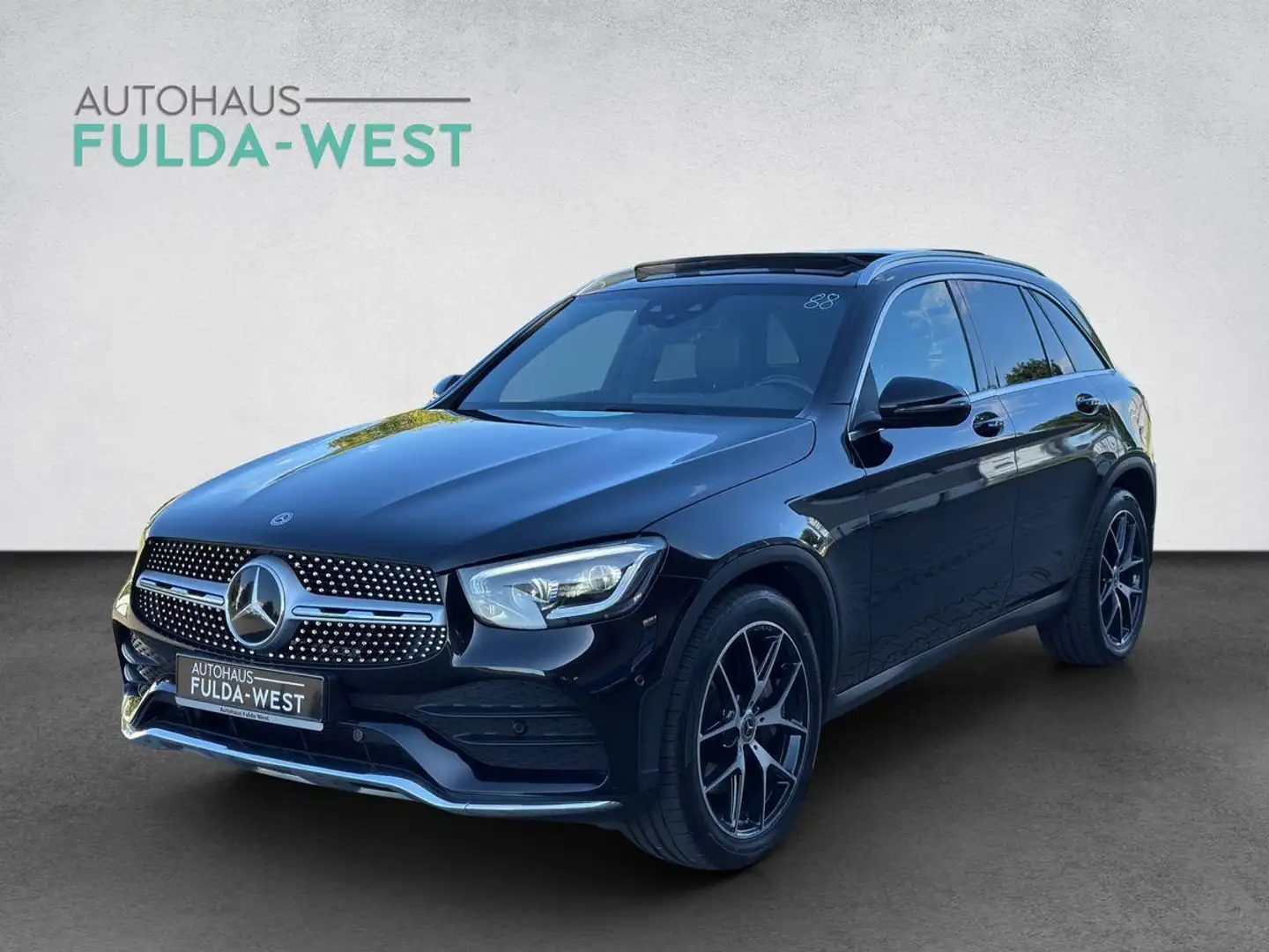 Mercedes-Benz GLC 300 d 4M AMG ILS Pano ACC Kamera AHK Alu20" Schwarz - 1