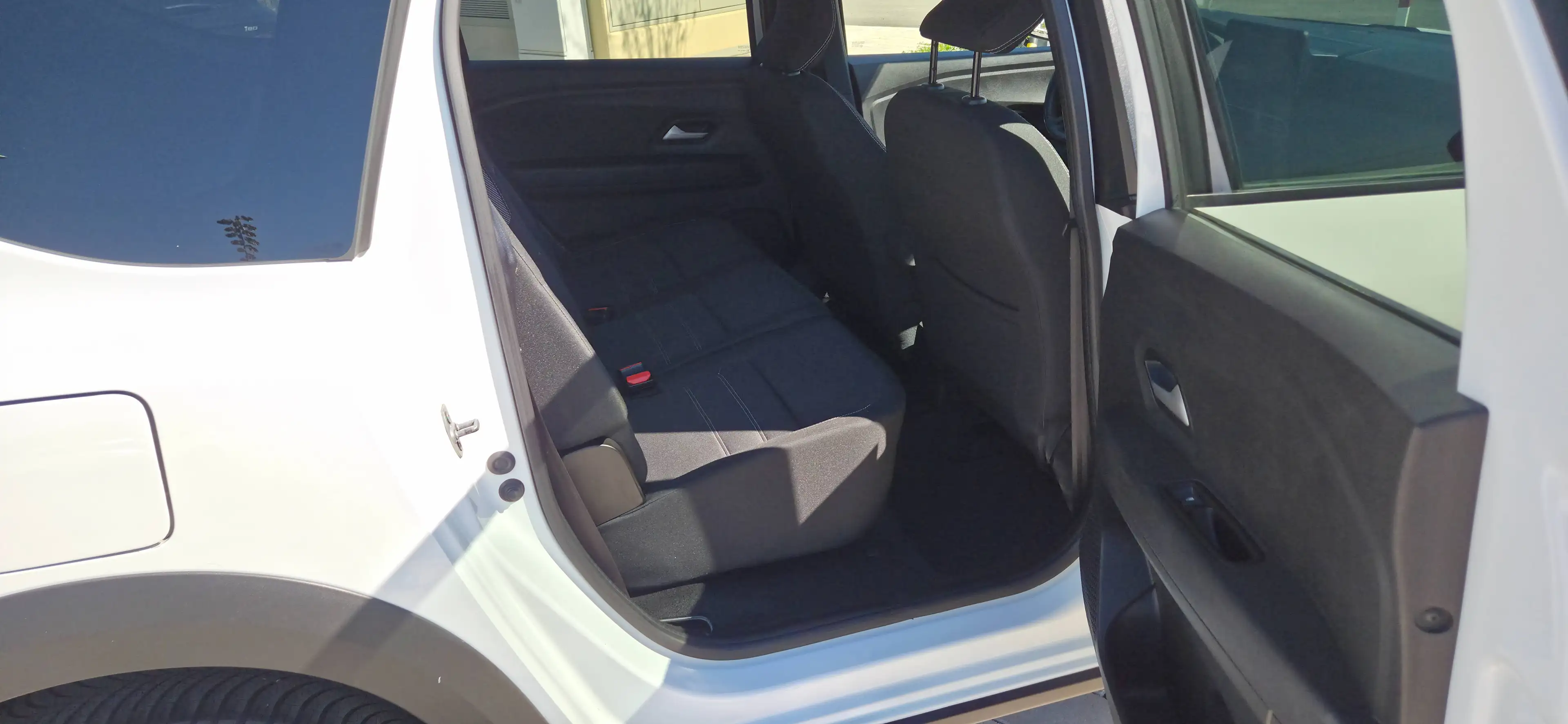 Dacia Jogger Expression |Klima|Touch| Tempomat |Gepflegter Langstrecken-Kombi Tüv Neu ! — photo 11